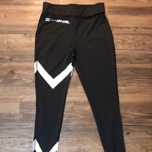 Dc sports apparel black leggings